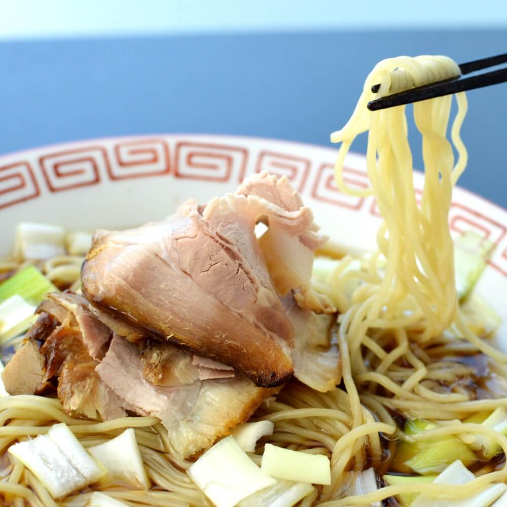 商品名:パツン、中加水の細麺・ストレート麺のとんこつ醤油ラーメン