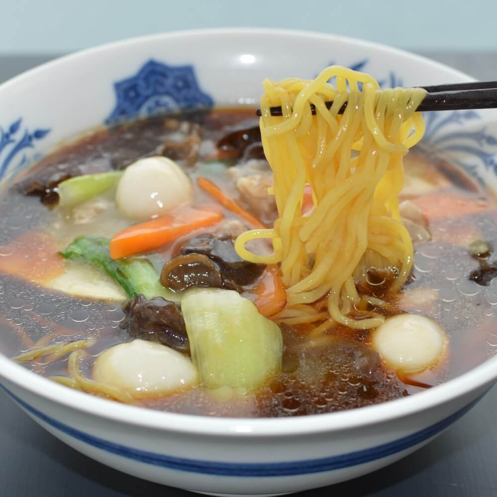 商品名:昇竜、中加水の中太麺・ストレート麺のこくうま醤油ラーメン