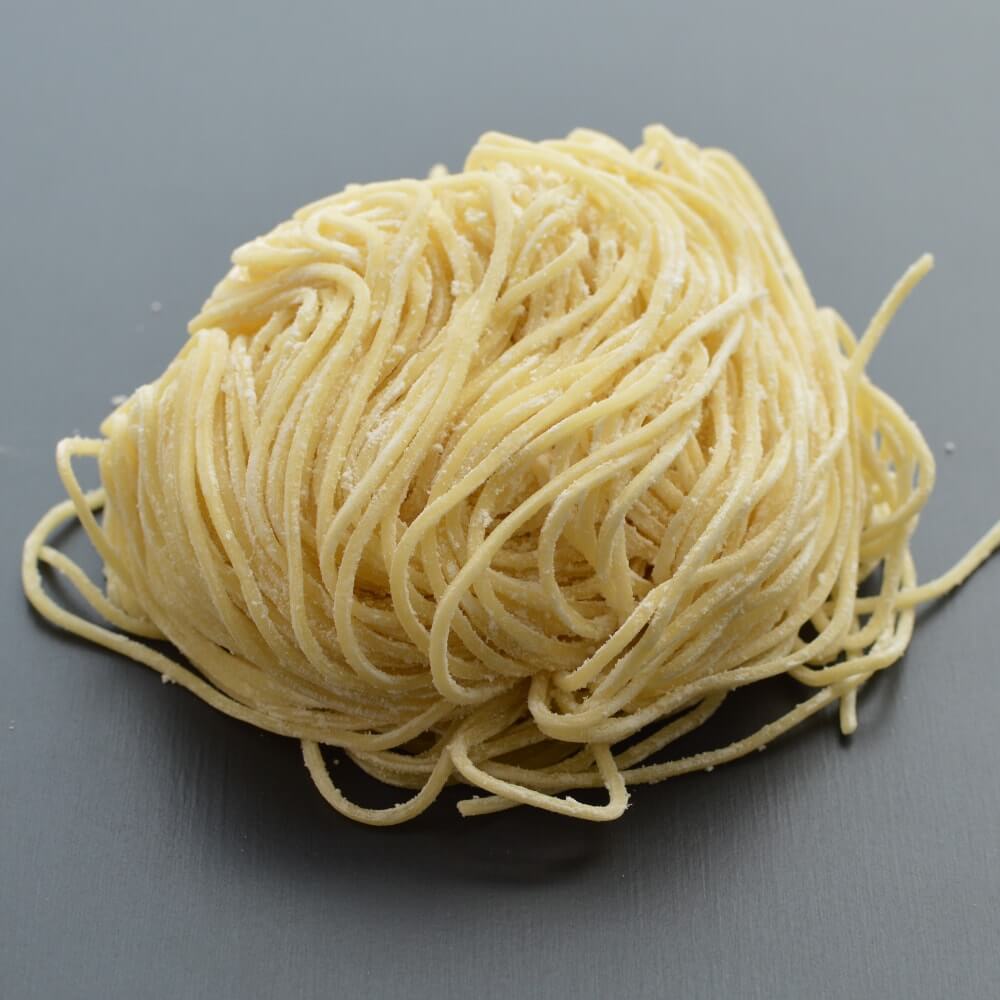 商品名:北海道小麦、中加水の細麺・ストレート麺の生麺