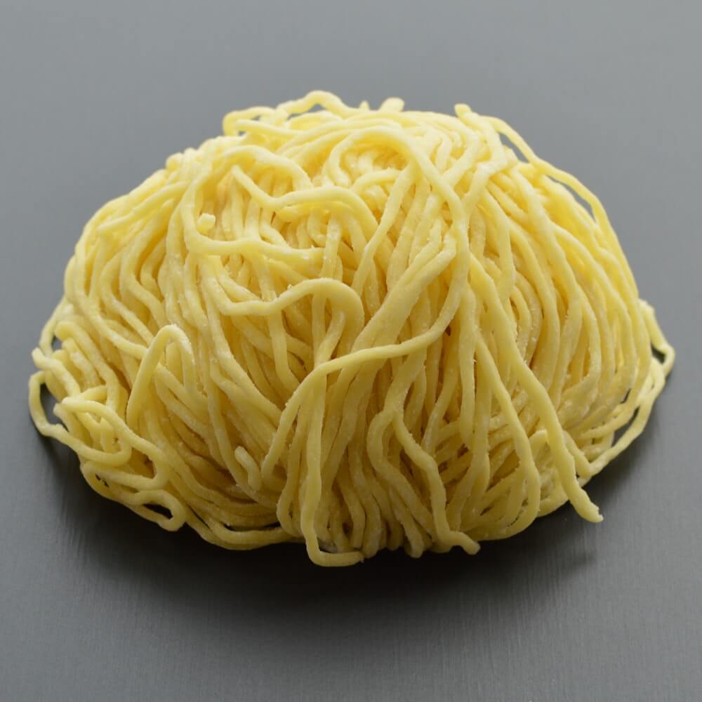 商品名:しなそば、多加水 熟成の中太麺・手揉み麺の生麺