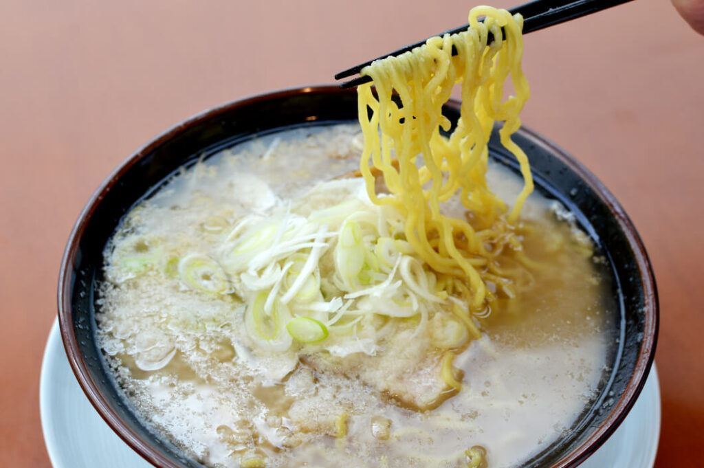 【簡単レシピ】背脂の作り方、二郎アブラ・背脂ラーメン・炒飯にも ラーメン・つけ麺通販 製麺所直送【麺くる】